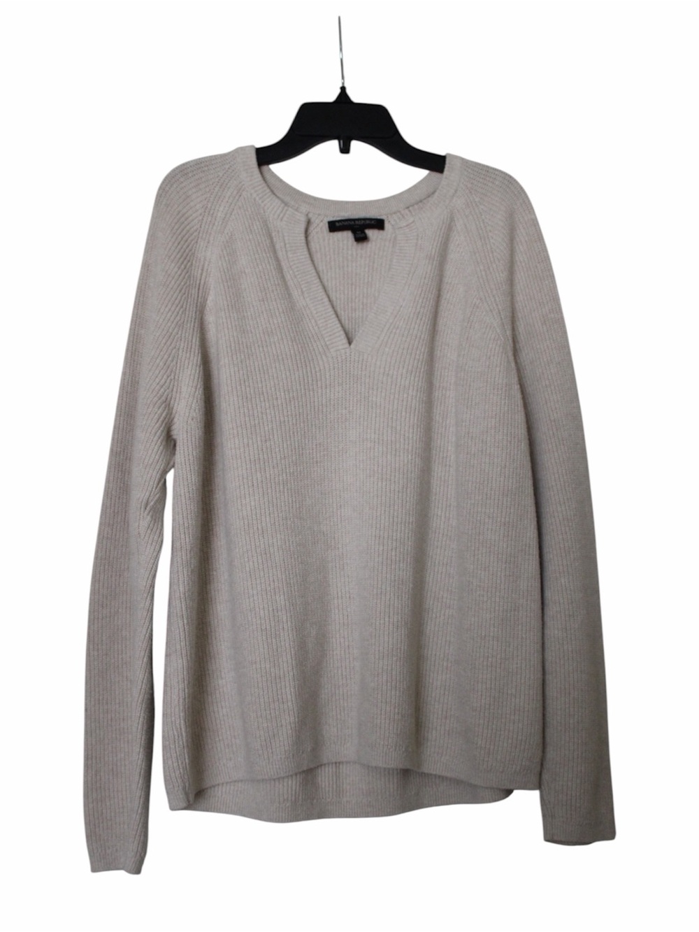 Banana Republic Ribbed Knit V-Neck Sweater Size Medium Cream Long Sleeve